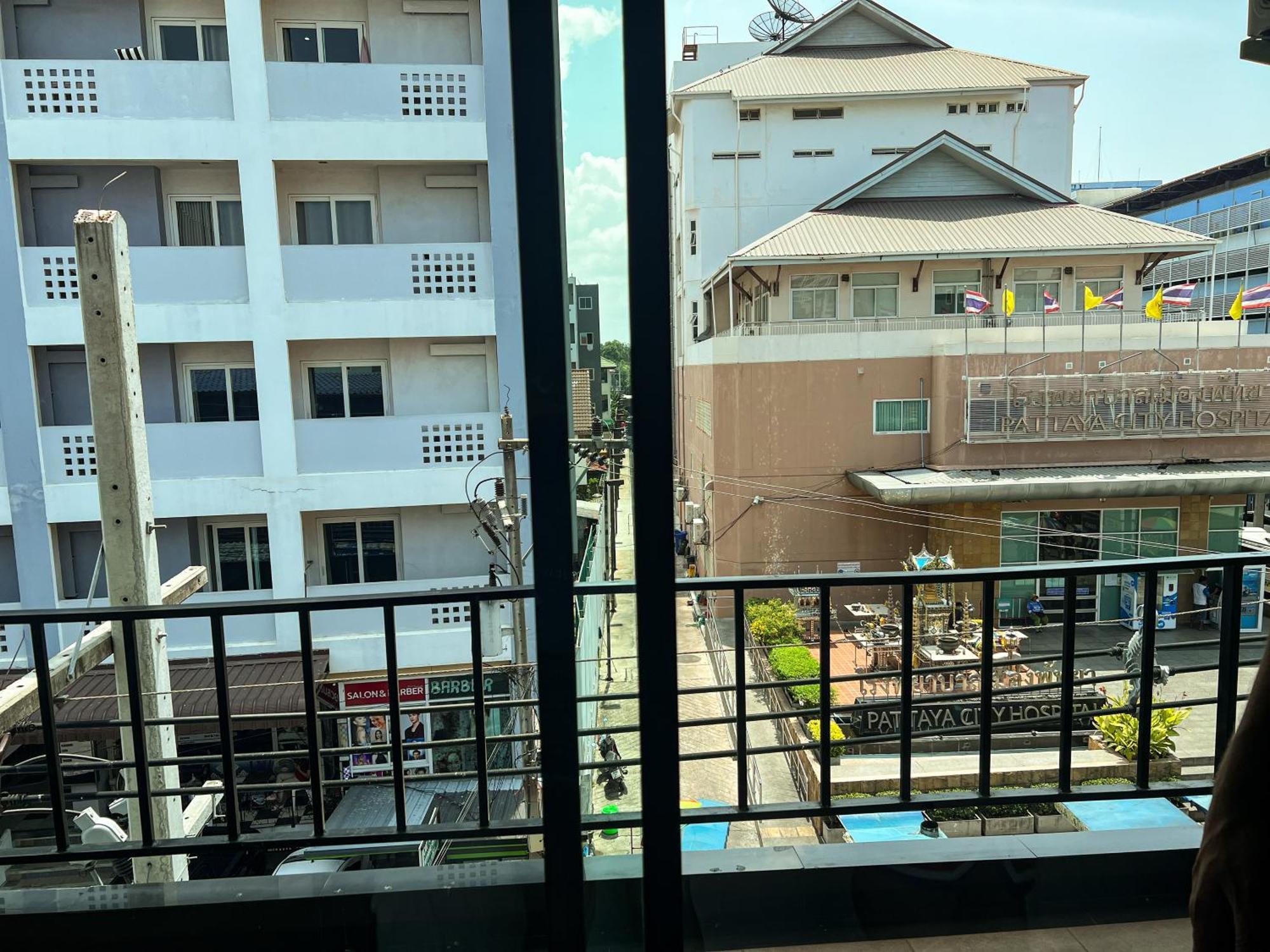 Smyrna Apartment Pattaya ภายนอก รูปภาพ
