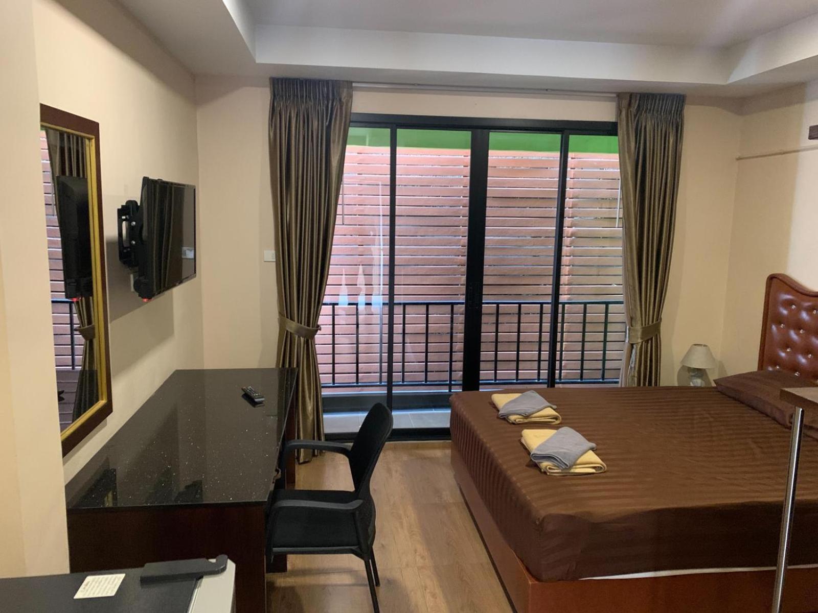 Smyrna Apartment Pattaya ภายนอก รูปภาพ